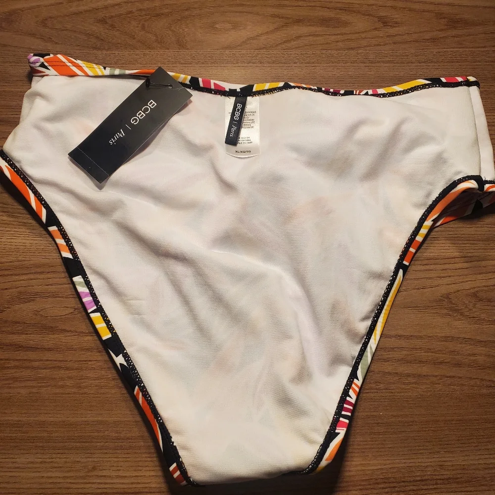 Bikini Bottom - Picture 4 of 5